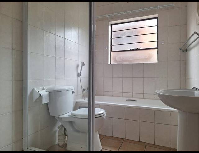 2 BEDROOM PROPERTY TO RENT IN SONNEVELD